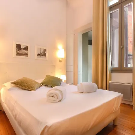 - Place Des Quinconces Appartamento